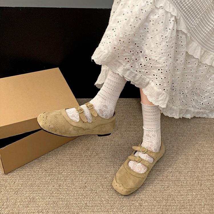 Queen Fan retro black French flat-bottomed shallow mouth single shoes women's 2025 new autumn soft-soled Mary Jane shoes