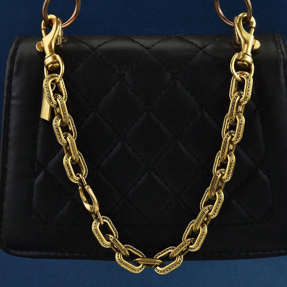 Fashion shoulder bag chain pendant square bag women's oblique span bag hanging chain jewelry