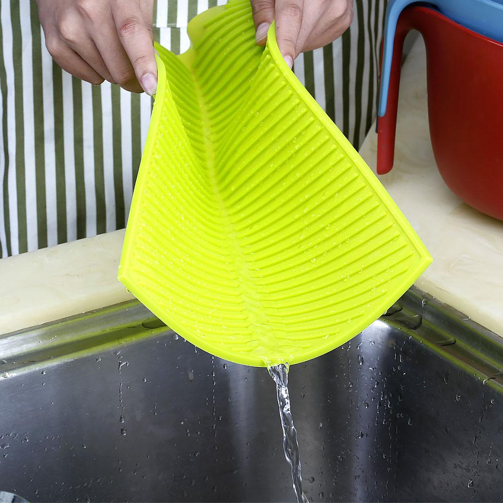 Silicone World Silicone Water Filter Mat Household Kitchen Countertop Drainage Mat Multifunctional Insulated Meal Mat Drying Pad