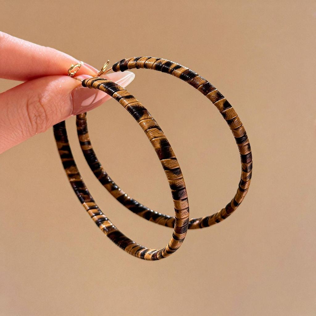 Millennial Oni Leopard Print Hoop Earrings - Autumn/Winter Fashion Statement for Women