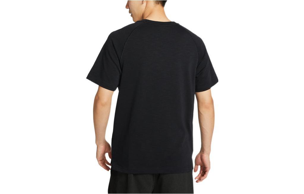 Nike T Shirts Men's Black Crew Neck Moderate Straight Fit DQ2414-010