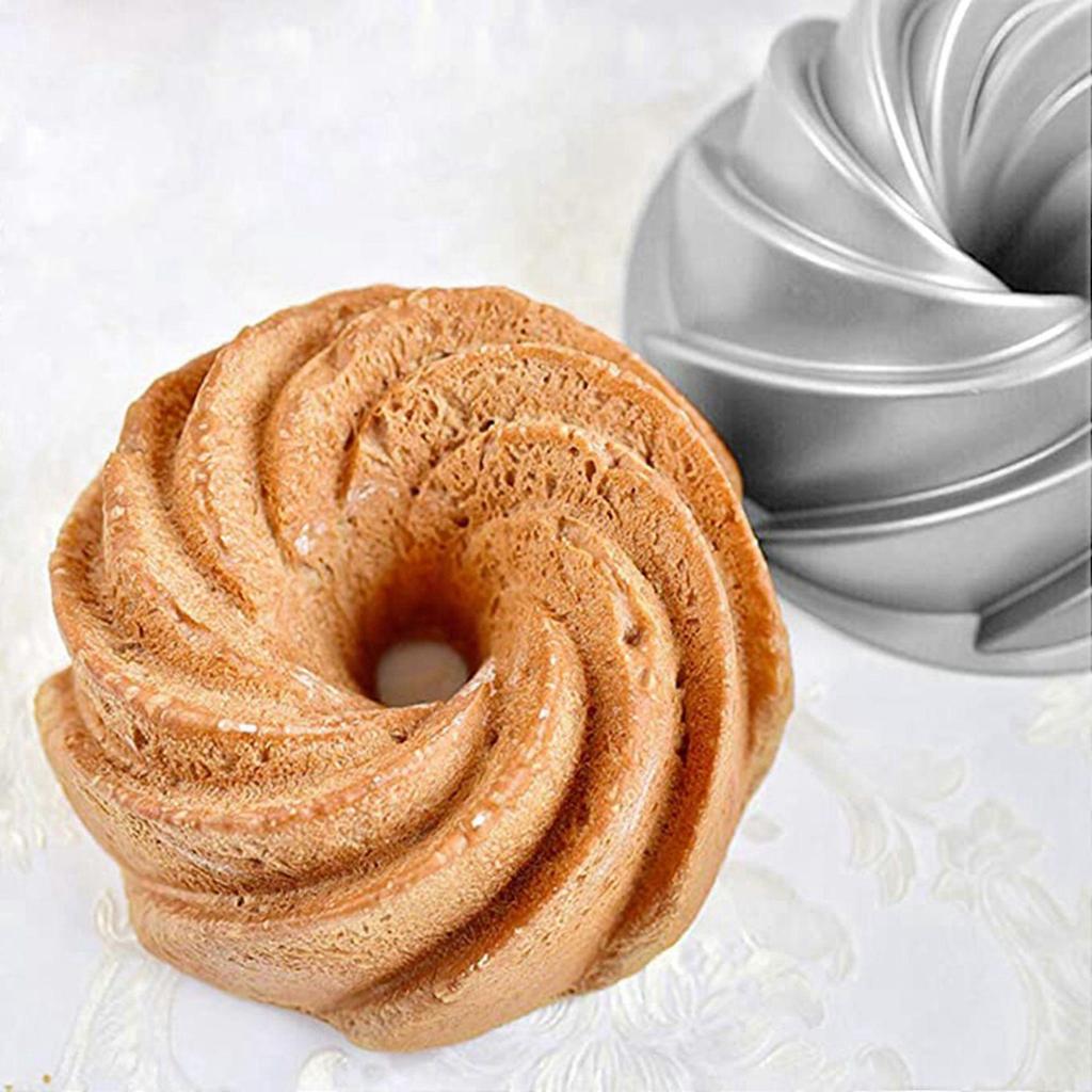 3X 9-Inch Non-Stick Fluted Cake Pan Round Cake Pan Specialty and Novelty Cake Pan