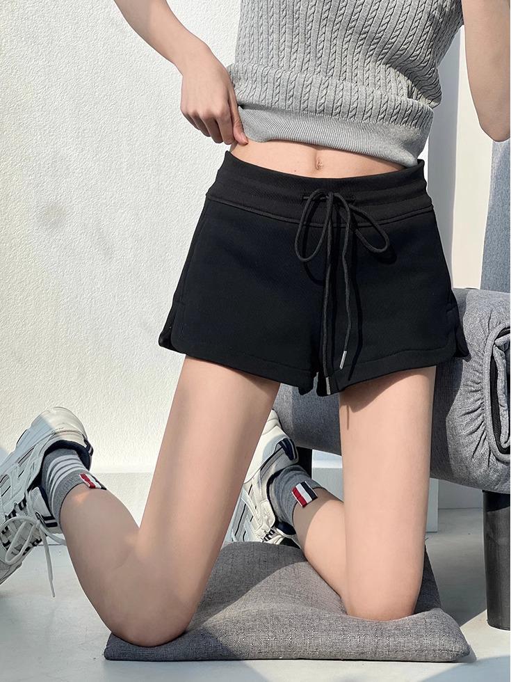 

Осенние шорты с разрезом и кулиской с высокой посадкой уличный стиль XL чёрный