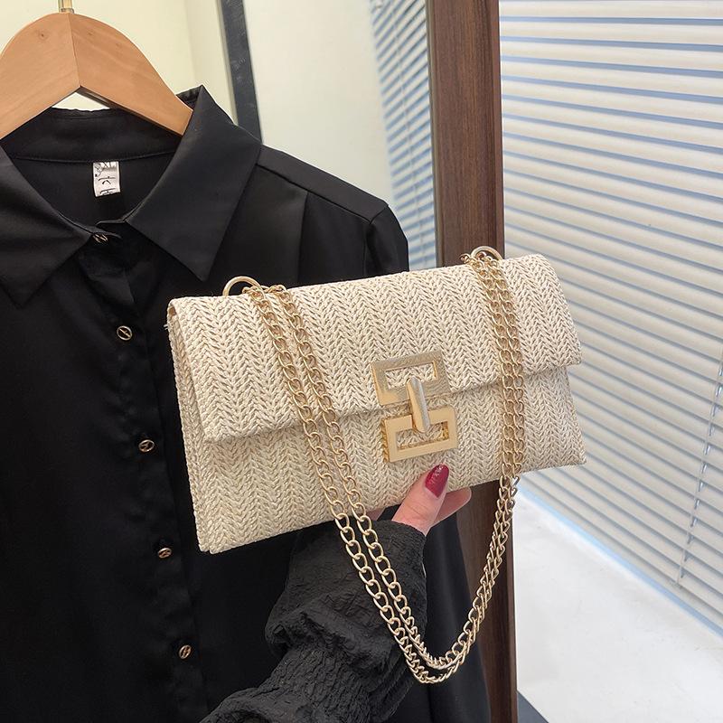 

Summer woven women s bags are beautiful, simple and casual chains, shoulder messenger bags, and versatile small square bags.