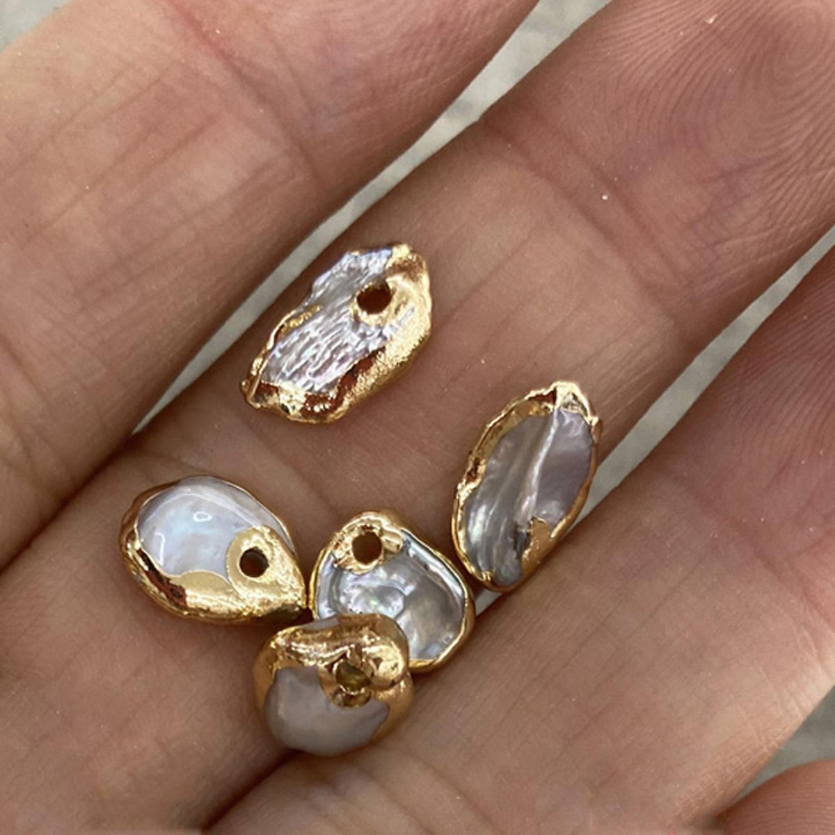 

Миниатюрный кулон с позолоченным краем из натурального жемчуга с отверстием, женские и мужские подвески для поделок своими руками, креативные украшения для изготовления рождественских подарков на День благодарения 8-10 мм 5Pcs/8-10mm