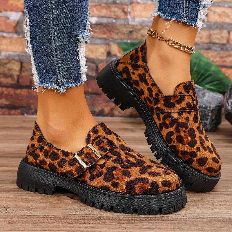 Fashion Leopard Loafers for Women 2025 Spring Summer Casual Slip On Flats Shoes Woman Metal Buckle Non Slip Walking Shoes Ladies