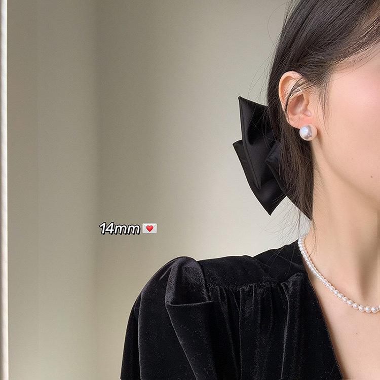 

Серьги-гвоздики с жемчугом Женские серьги Tide Женские серьги Temperament High Sense