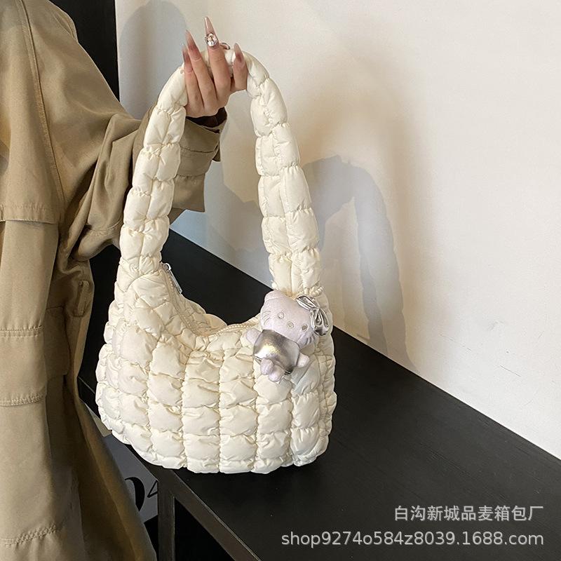 

Premium texture women s quilted shoulder bag mini cloud bag 2025 fashion underarm bag dumpling pleated tote bag