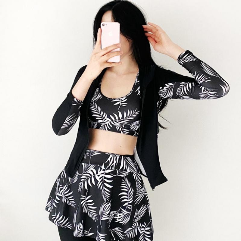 Fruitry Women 6 Piece  Shorts + Skirt  Oreo Rash Guard Set