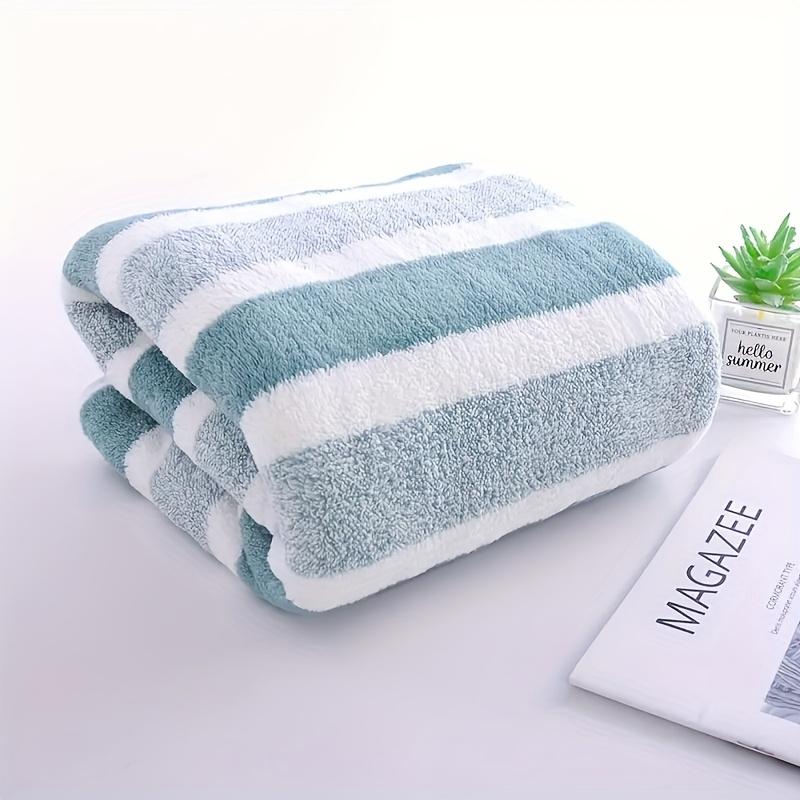 1-Pack Quick-Dry Absorbent Striped Towel for Adults Thick Polyester Blend Bath & Beach Towel with Vibrant Colors, Perfect for Camping, Bathroom