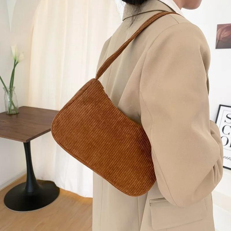 Solid Color Simple Corduroy Bag Women's Spring/Summer New Western Style Shoulder Small Square Bag Popular Fashion Underarm Bag