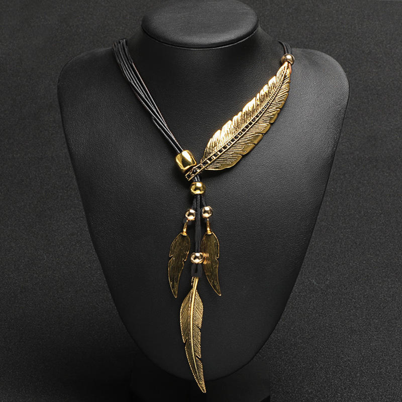 Trend Fijne Sieraden Hals Hangers Boheemse Stijl Touw Ketting Blad Veer Patroon Hanger Voor Vrouwen Mannen Retro Feest Halskettingen