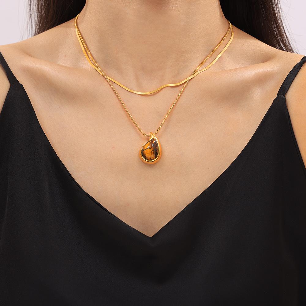 Stablet Tiger's Eye Pendant Bladkjede Titanium stålbelagt 18K gull lys luksus kragehalskjede