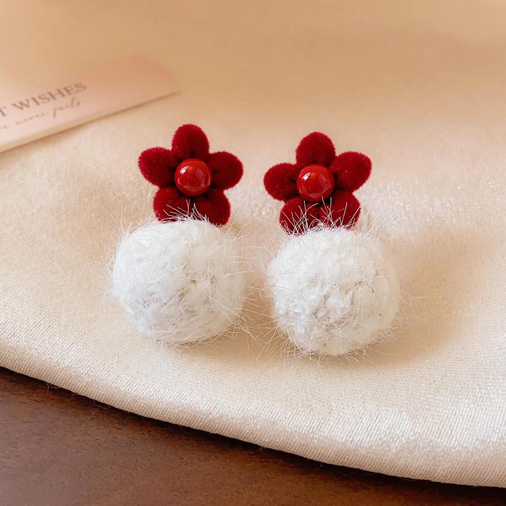 Luxury Silver Diamond-Inlaid Red Flower Pearl Stud Earrings: Elegant Design with a Fashionable Flair