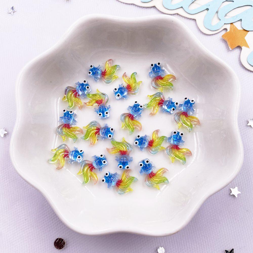 

50 шт. Полимерные разноцветные фигурки золотых рыбок с блестками, плоские стразы-аппликации, DIY украшения для ногтей, аксессуары для скрапбукинга, поделки