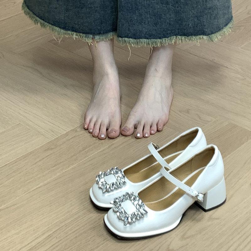 

Французские туфли Мэри Джейн на высоком каблуке со стразами, женские, 2025, новые, темпераментные, женственные, с ремешком с одной пряжкой, на толстом каблуке, под юбку, одинарные туфли 40 белый