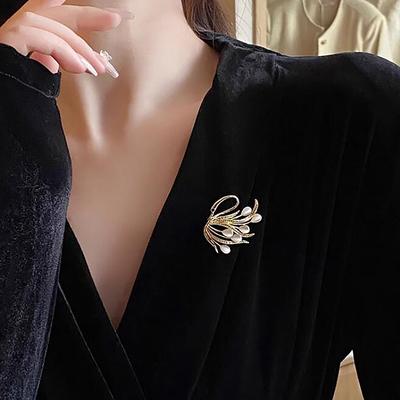 Luxus Opalschwan Brosche Hochwertiger Damen Korsagen Pin Design Sinn für Nischen Bekleidungszubehör Zum Schutz vor Freilegung