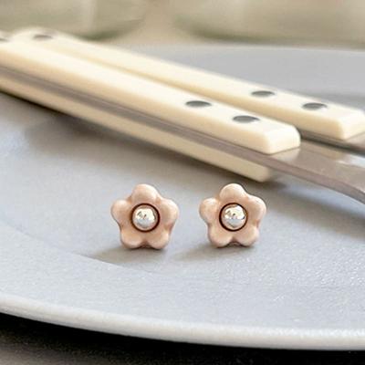 Metamic Ceramic Flower Earring (Baby Pink)