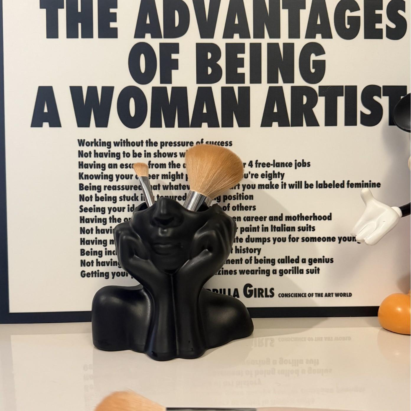 

Тримач для пензлів для макіяжу у формі обличчя - Коробка для зберігання краси з дизайном жіночого обличчя, Легкий органайзер для косметики для туалетного столика/ванної кімнати L