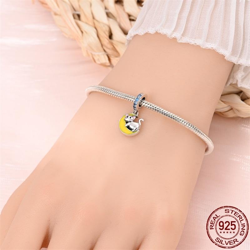 Copper Creative Small Animal Moon Cat Pendant Fit Pan Bracelet Diy Charm For Women Jewelry Fashion Gift