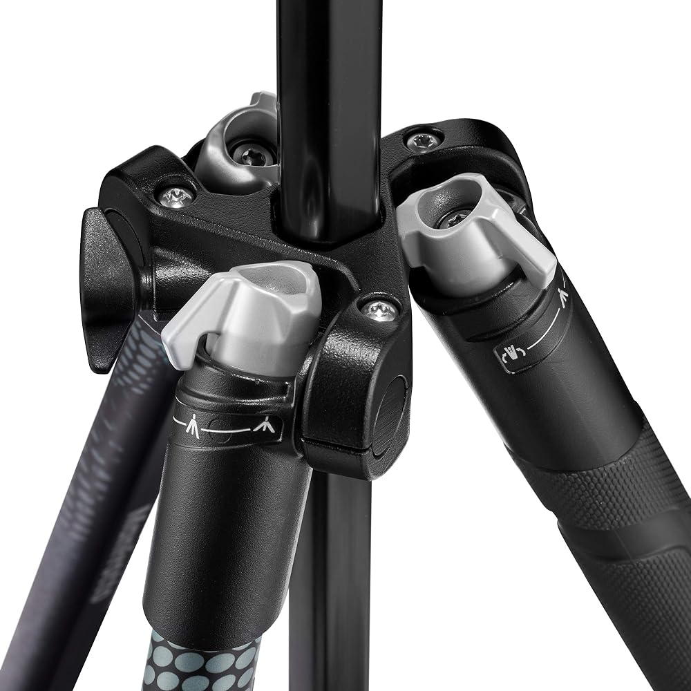 Manfrotto Element MII Aluminum Tripod, 4-Section, Black, 180° Folding, Twist Lock, Maximum Load Capacity UNI/PdR 105:2021 8 kg, DSLR Compatible, MKELM