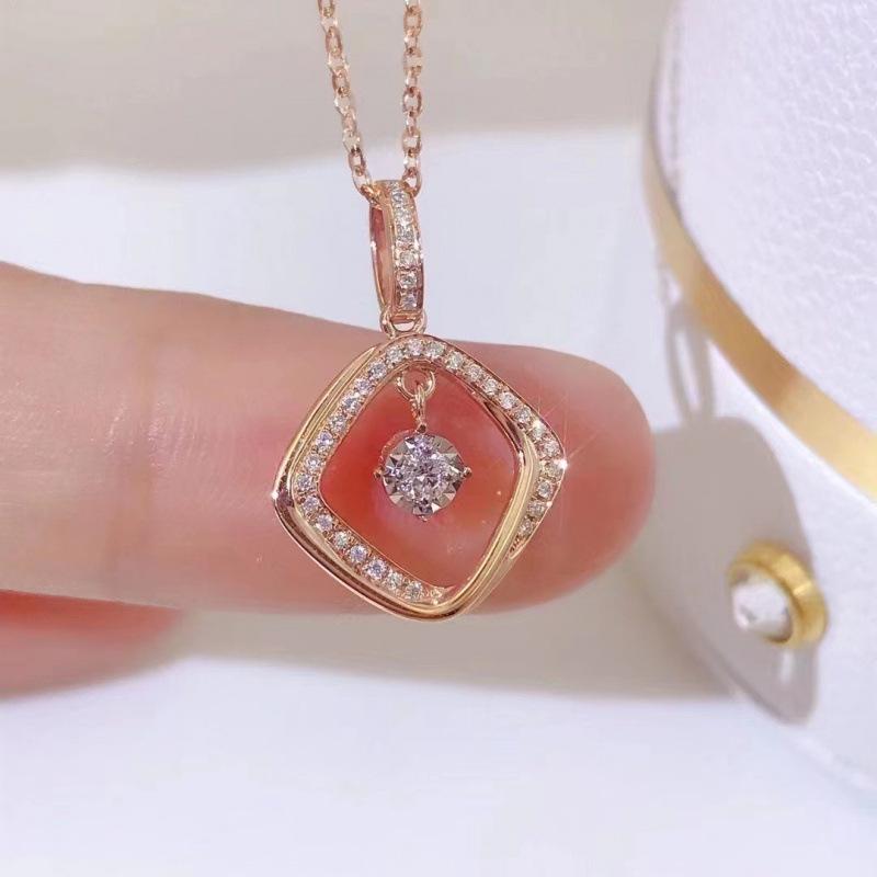 18K Rose Gold Diamond Rhombus Pendant Necklace for Women - Elegant, Versatile Clavicle Chain