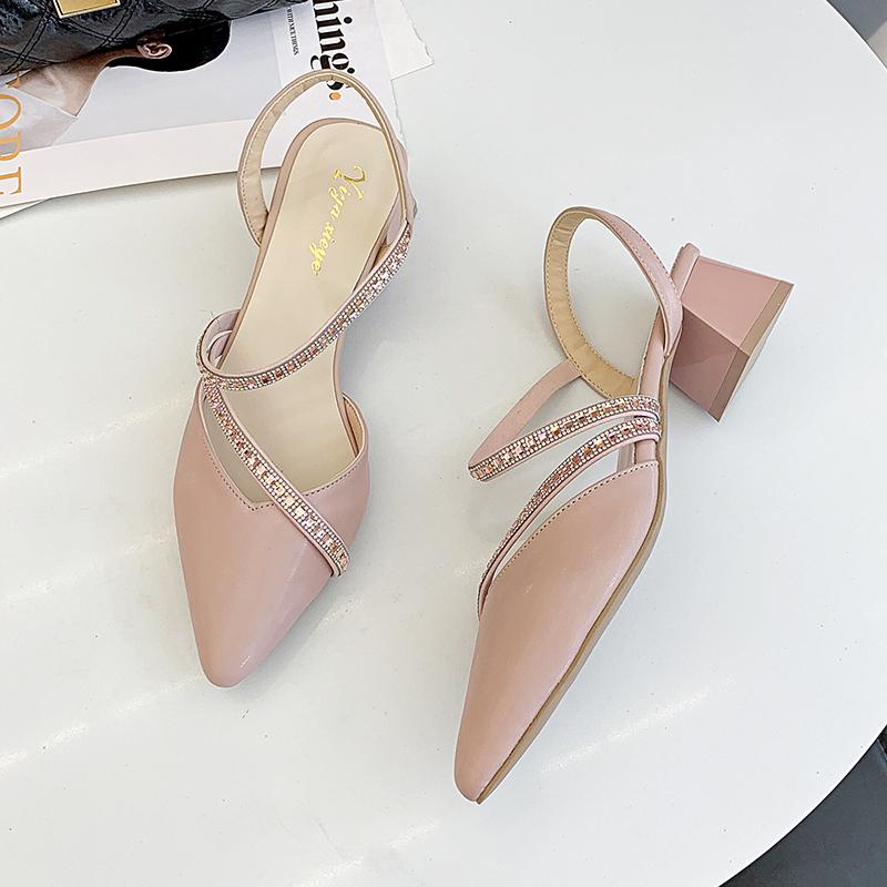 Женская обувь Тапочки Сандалии Весна Новые взрывные модели Мода Универсальные туфли на высоком каблуке Женские сандалии Сандалии для женщин 35 2289₽