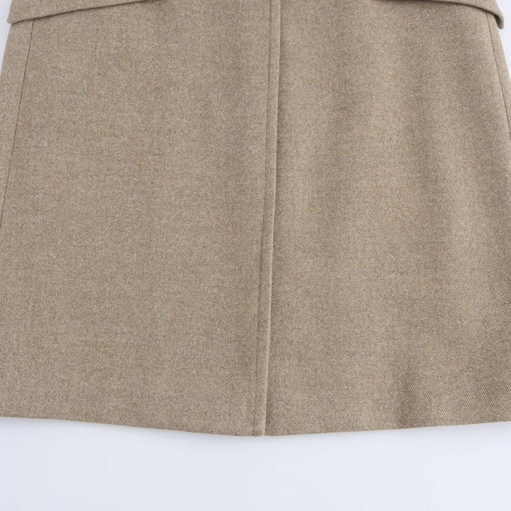 2024 Winter Women's Fashion: European-Style Soft Loose-Fit Wool Coat with Button Embellishments