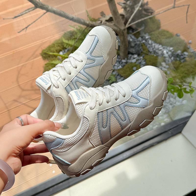 

Сетчатые немецкие тренировочные туфли женские 2025 лето новинка для маленьких ног дышащие универсальные кроссовки «Форрест Гамп» тонкая платформа спортивные кеды 40 небесно-голубой