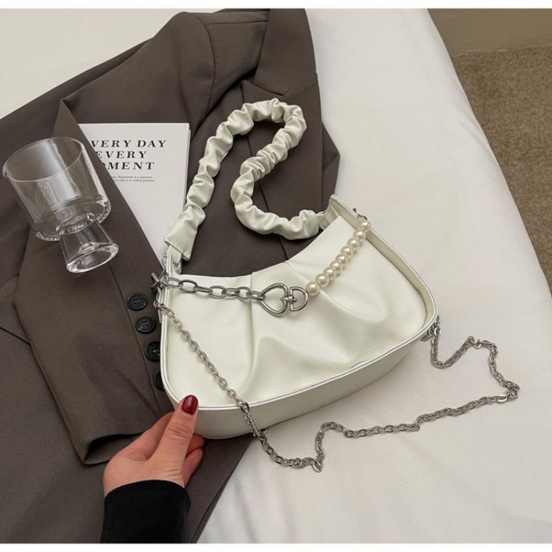 2025 New Fashionable and Versatile Pearl Chain Shoulder Bag