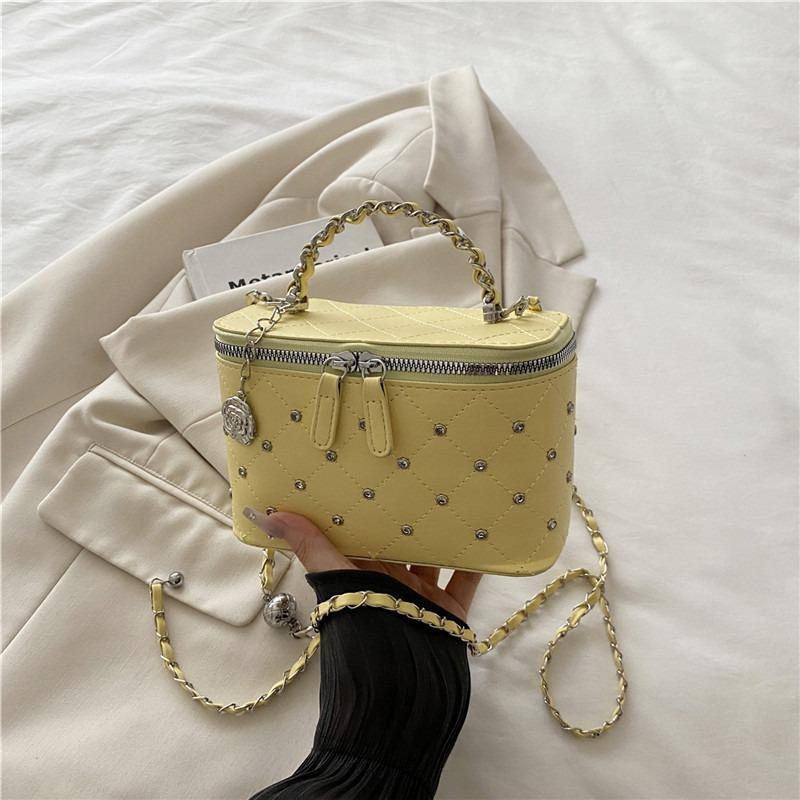 

Модная бриллиантовая цепочка маленькая сумка женская новая высококлассная сумка-коробка с яркими бриллиантами сумка через плечо сумка-мессенджер тренд жёлтый