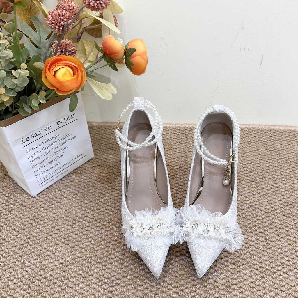 Leichte Schuhe Damen sanfter Wind Plateau Samt hohe Absätze Braut Haupt Weiß Hochzeitskleid Blume Hochzeitsschuhe