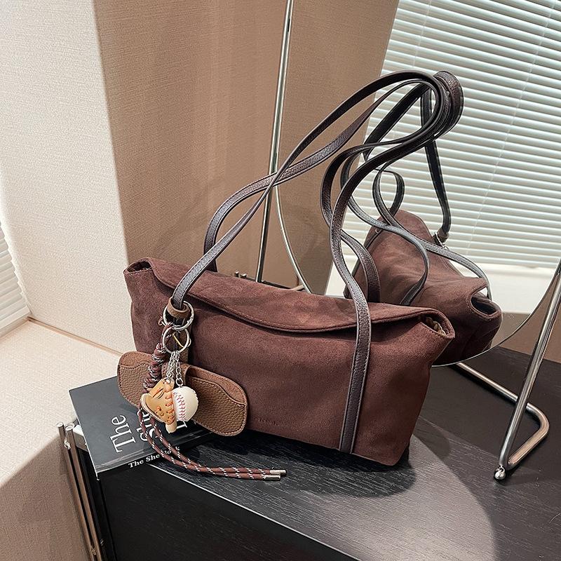 Autumn and Winter Fashion Shoulder Bag Women's New Large-capacity Versatile Casual Underarm Bag Niche Commuter Bag
