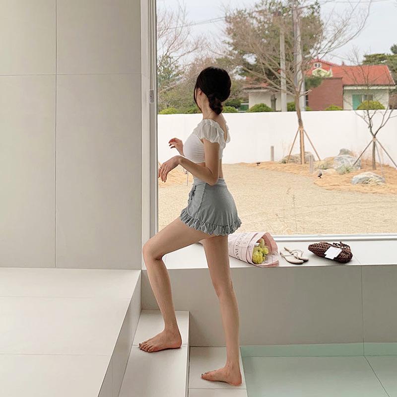 Korean Style Two-Piece Swimsuit: Perfect for Hot Springs, Beaches, Pools, and Water Parks—Conservative Design Bikini.