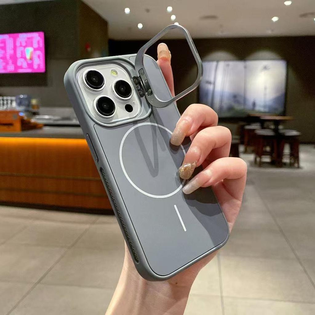 Fine Magnetic Attraction, Suitable for Apple 16promax Phone Case Mesh Heat Dissipation, Ip15pm Lens Bracket Full Cover Protective Case