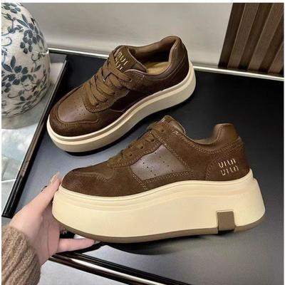 Chaussures montantes en cuir rétro de luxe léger, chaussures pour femmes, automne et hiver, nouvelles chaussures de sport décontractées à plateforme en velours, chaussures de skate en velours