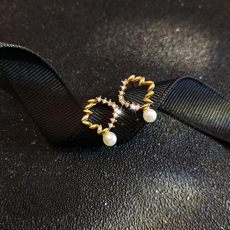 High End Small Pearl Earrings for Women Sterling Silver Simple and Versatile Temperament Earrings for New Style and Fresh Earrings