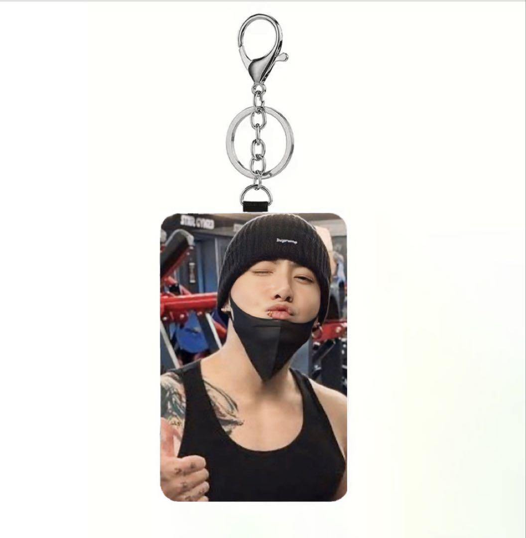 

[Б/У] BTS Jungkook Кожаный чехол для пропуска 7,5 x 11,5 см