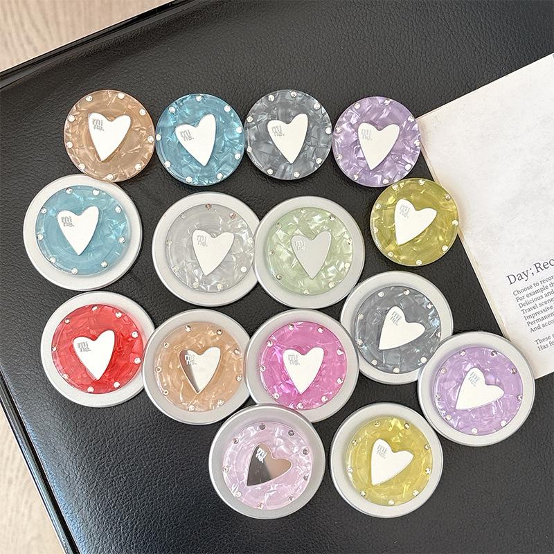 Magnetic Rhinestone Heart Mirror Phone Holder with Retractable Finger Ring and MagSafe Compatibility