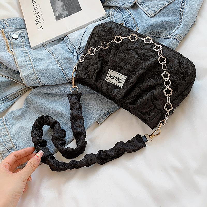 

Niche trend small square bag casual commuter armpit bag 2024 summer new bag women s fashion simple shoulder bag чёрный