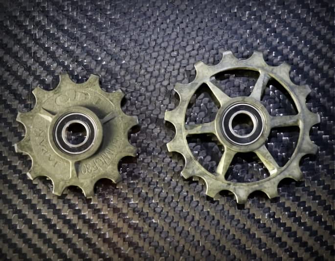 

Набор шкивов CarbonDryJapan для V3 Гибридный подшипник 12/15T