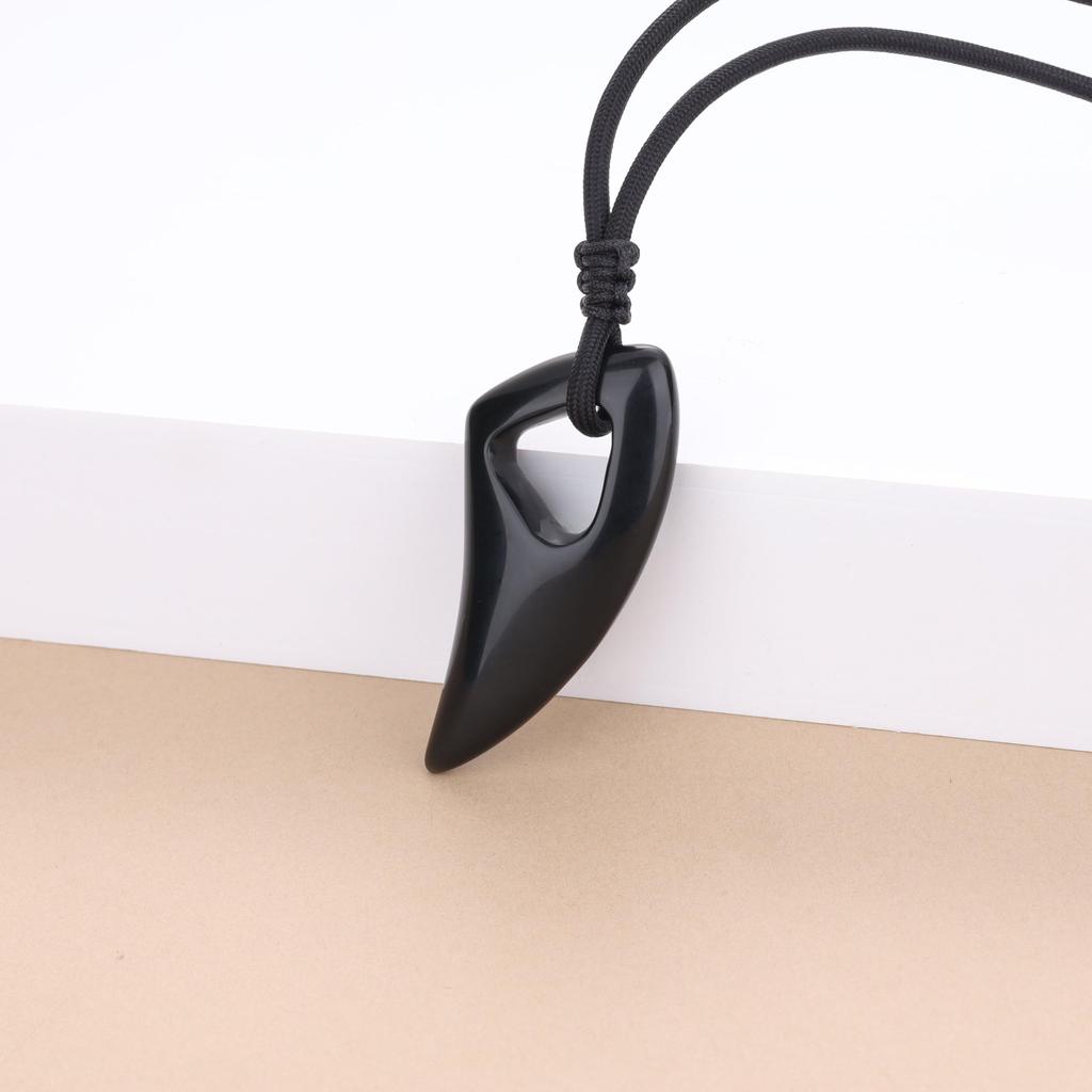 Obsidian Wolf Fang Adjustable Protection from Good Good Luck Charm [KOAI] Pendant/Necklace, Length, Men's, Amulet, Evil, Luck,
