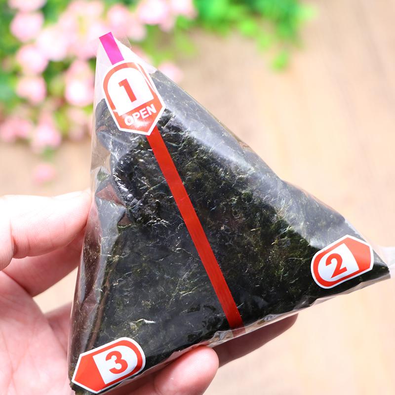 100 Stück Japanische Doppelschichtige Dreieckige Sushi-Beutel Reisbällchen Nori Sushi Verpackungsbeutel Einweg-Verpackung in Lebensmittelqualität Leicht zu öffnen