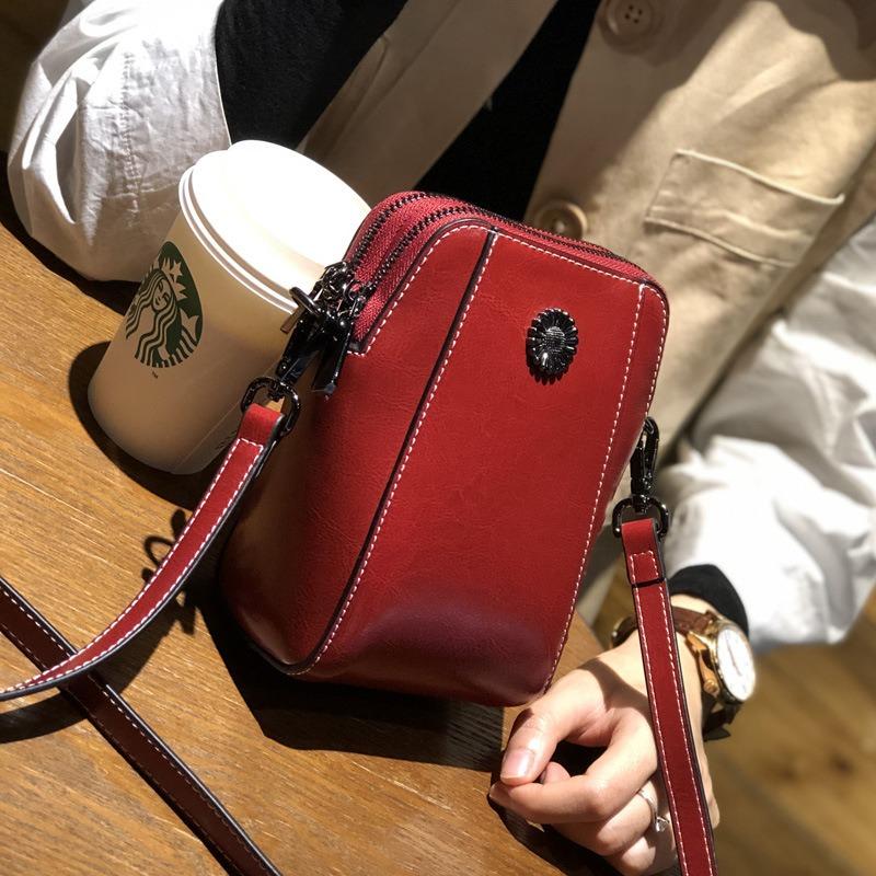Small bag women's new oil wax cowhide leather women's bag mobile phone bag fashion shoulder messenger bag women's