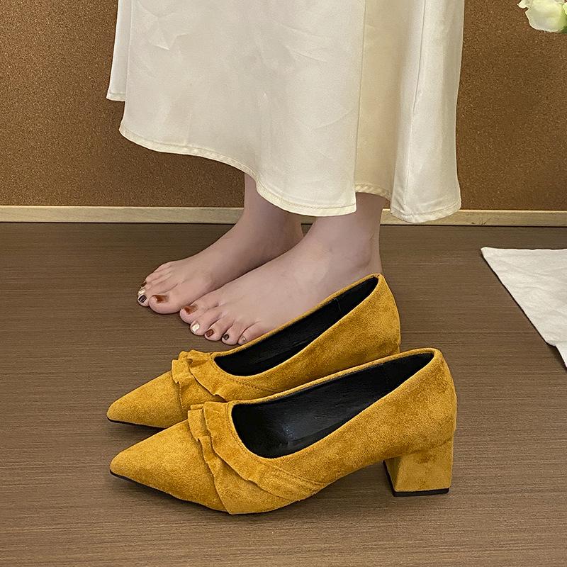 Vintage Suede Lace Skirt Pointed Head Shallow Mouth Single Shoes Female with Skirt Fairy Style Commuting Versatile Mary Jane Evening Shoes