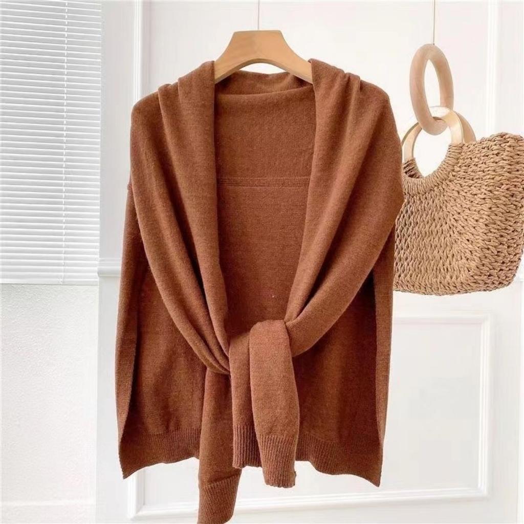 Ladies' Elegant Shawl Scarf - Soft and Warm for All Seasons, Versatile Neck Wrap Suitable for Sweaters, Shirts, and Casual Dresses