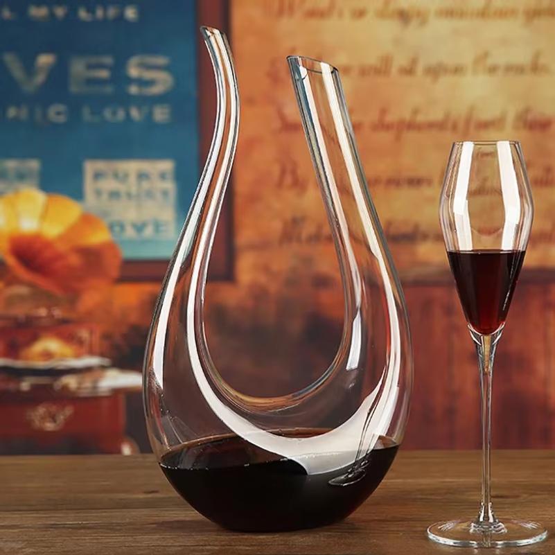 1500ML Velký karafa Ručně vyráběné křišťálové červené víno Brandy Sklenice na šampaňské Dekantér Nalévací nádoba na láhve Provzdušňovač pro rodinný bar
