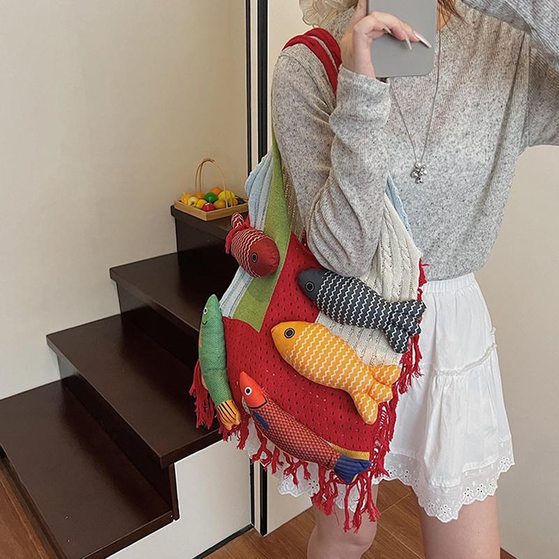 Yogodlns Fashion Creative Woven Shoulder Bag Handmade Fish Handbag Large Capacity Beach Bag Color Matching Ladies Underarm Bag
