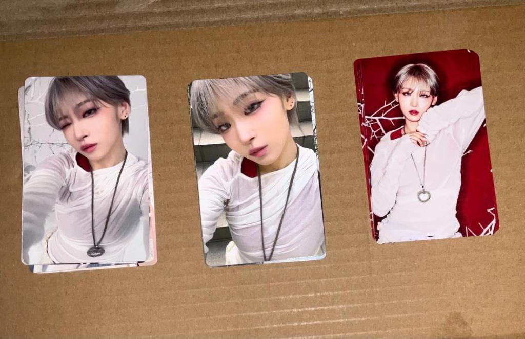 [USED] 3 Trading Cards HANA ROSE First Edition A, B Regular Edition JISOO