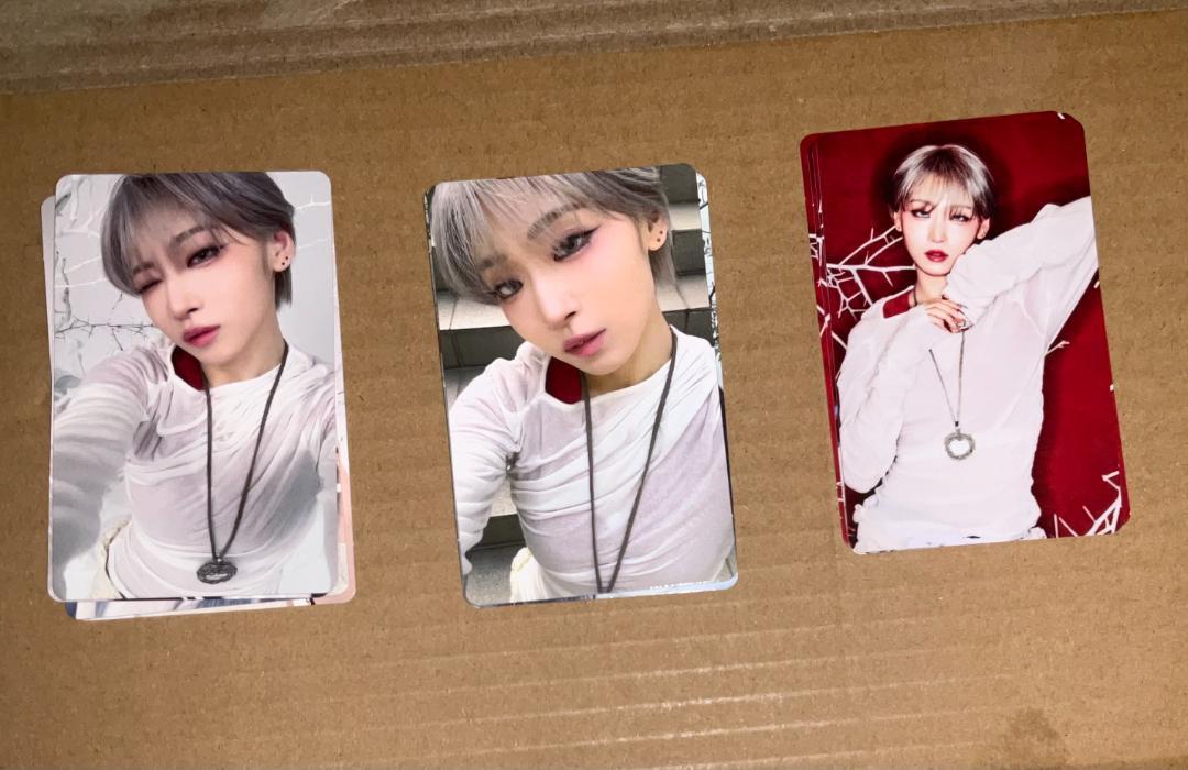 

[USED] 3 trading cards HANA ROSE First edition A, B Regular edition JISOO